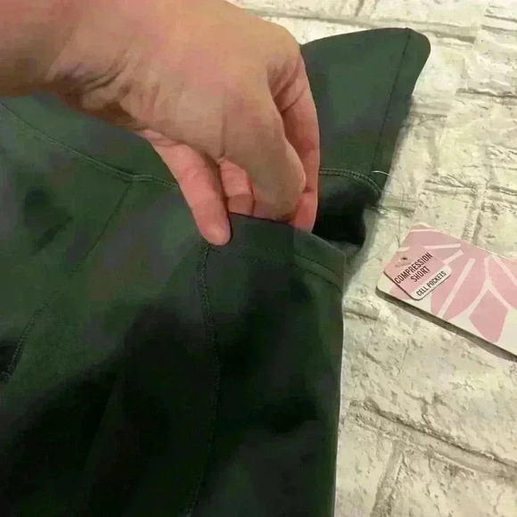 NWT Women’s Ebb & Flow Olive Green Compression Shorts Size Small - Picture 4 of 5